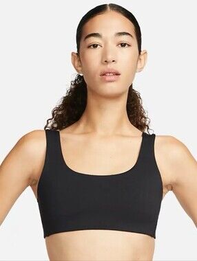 Nike Alate All U Women's Light-Support Lightly Lined U-Neck Sports Bra in Black